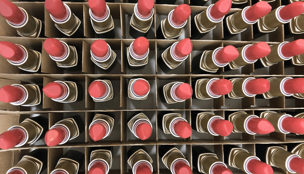 Hautnah dabei: Die Herstellung unserer Lippenstifte