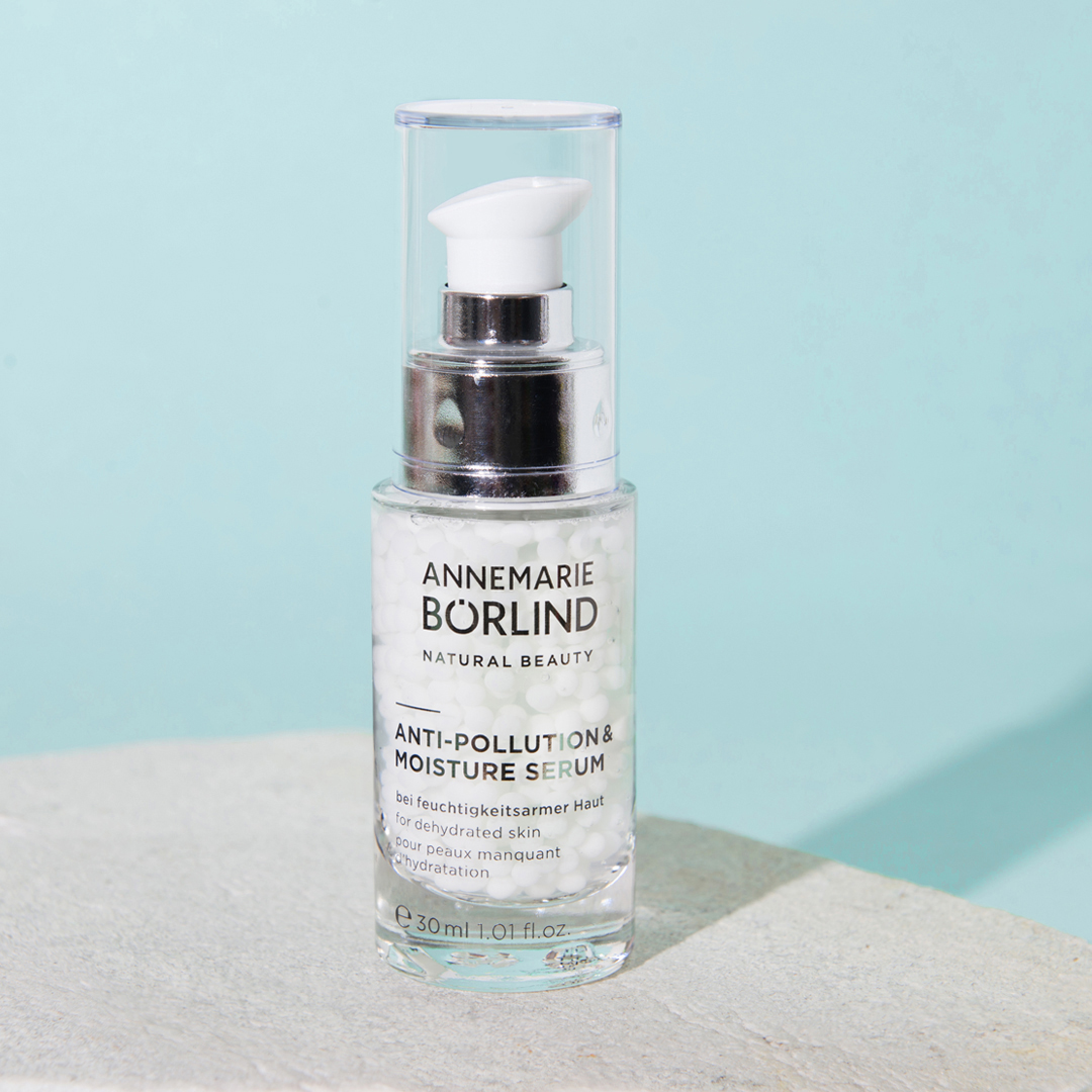 ANNEMARIE BÖRLIND Anti-Pollution & Moisture Serum für feuchtigkeitsarme Haut, 30 ml Pumpspender