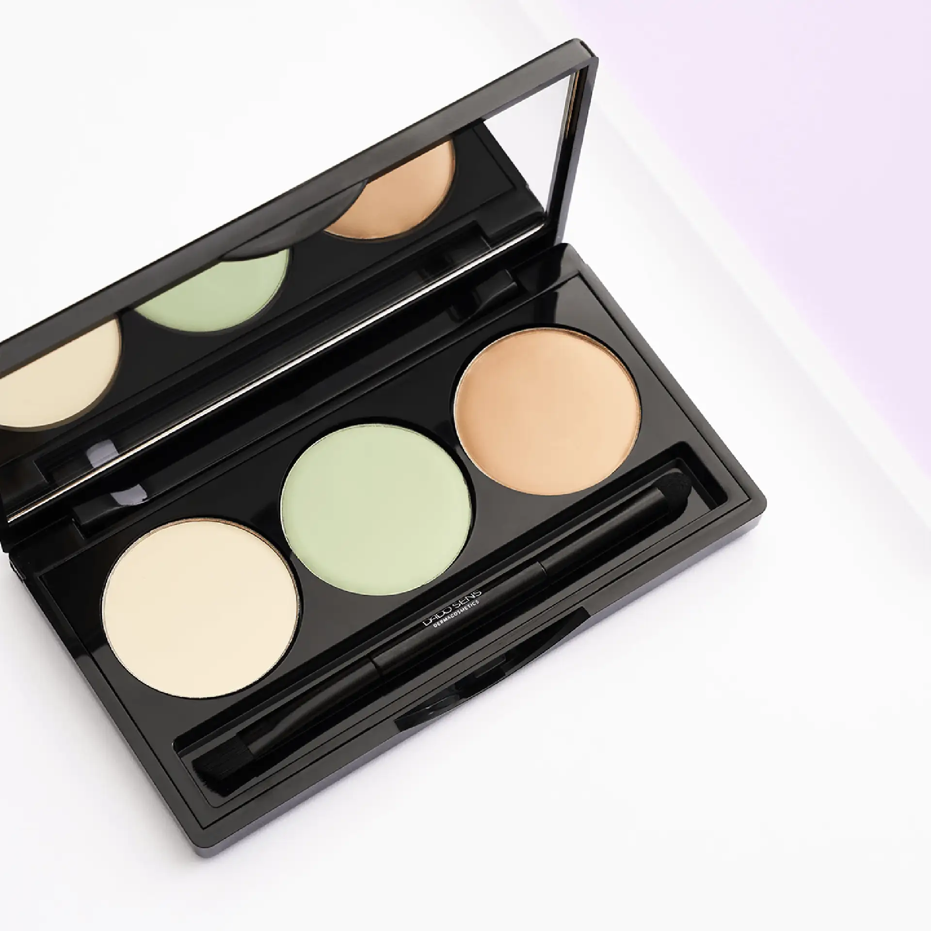 DADO SENS Hypersensitive Concealer Palette mit drei Farbnuancen und integriertem Spiegel