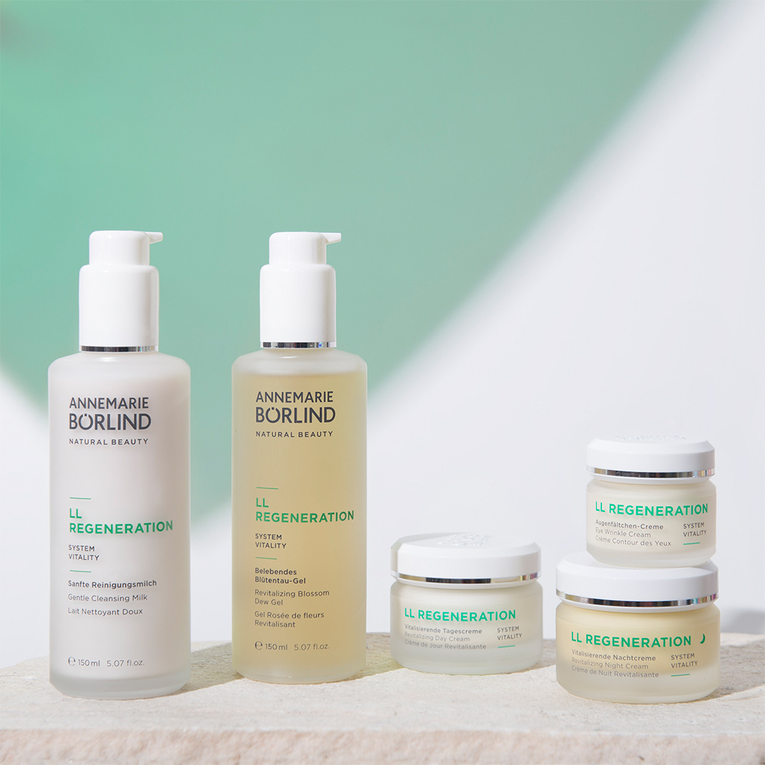 ANNEMARIE BÖRLIND LL REGENERATION Reinigung, Gel, Tages-, Nacht- und Augencreme auf hellem Untergrund