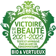 VICTOIRE DE LA BEAUTÉ 2021-2022 Auszeichnungssiegel mit Text "Bio & Vertueux" auf grünem Hintergrund