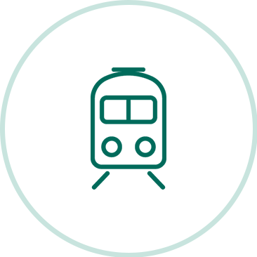Symbol einer Straßenbahn in grün umrandet von einem hellgrünen Kreis auf weißem Hintergrund